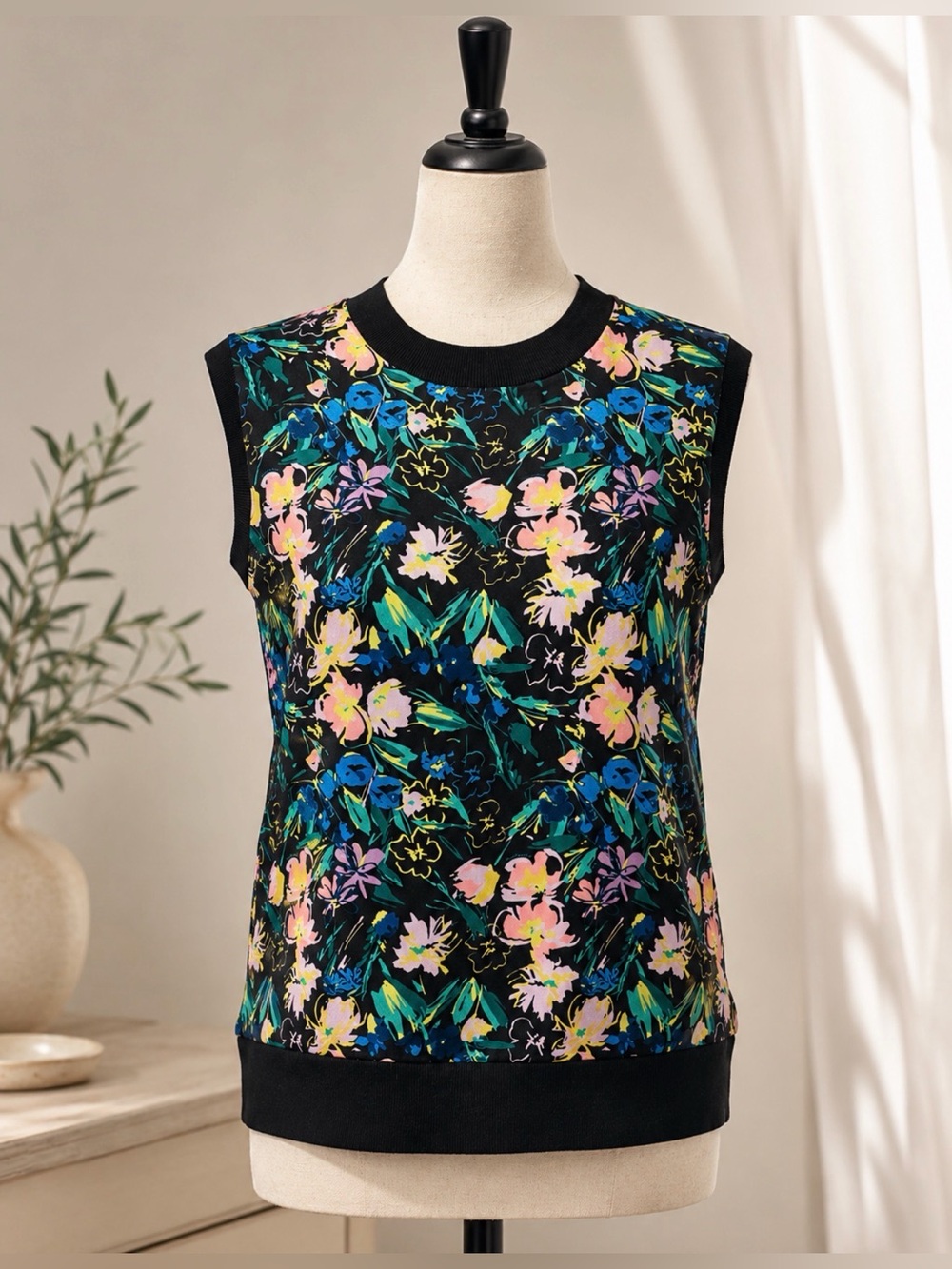 Floral Sleeveless Shell Top